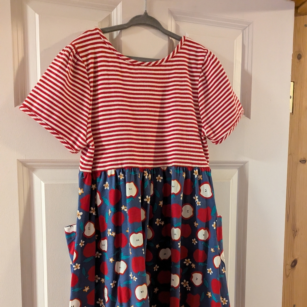 Girls dress